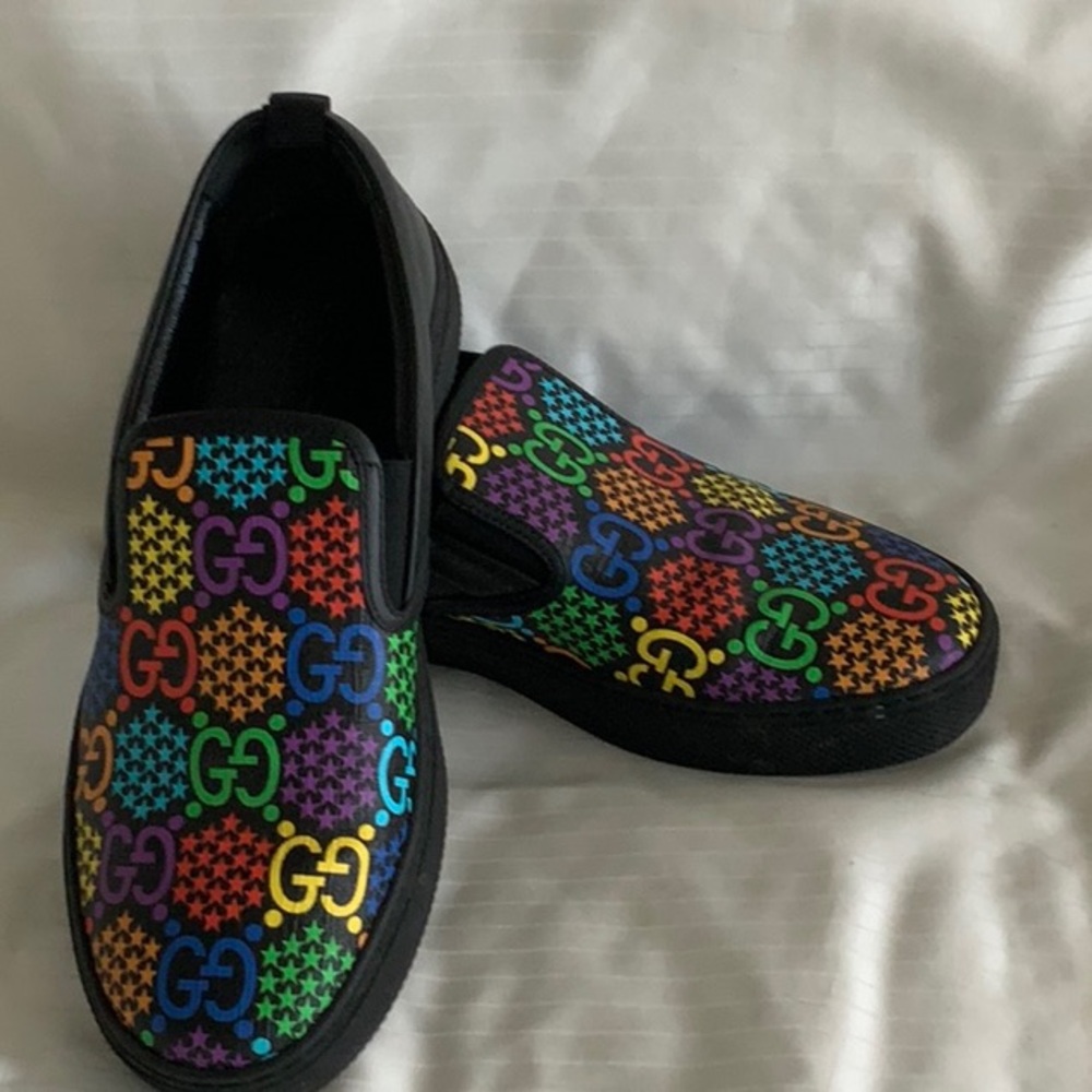 Gucci psychedelic supreme slip on shoes.